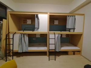 Dortoir personnalisé au design moderne avec <span class=keywords><strong>lit</strong></span> double et <span class=keywords><strong>bureau</strong></span> d'étude en bois pour les adolescents et les adultes pour l'école ou l'hôtel - Product Image 2