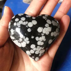 Натуральный энергетический исцеляющий кристалл любовь камень ручной полированный Снежинка обсидиан сердце для украшения