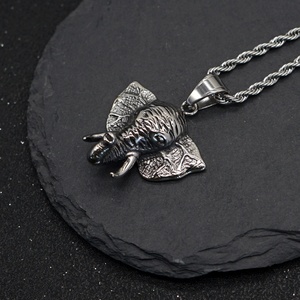 สร้อยคอจี้รูปหัวช้างสำหรับผู้ชาย สไตล์โกธิควินเทจ ช้างไทย สร้อยคอสแตนเลส จี้รูปมือพระพิฆเนศและฮัมซา - Product Image 2