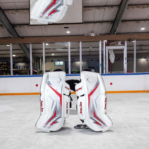 Protectores de Pierna Vik-Max 2026 para Hockey sobre Hielo, Hockey sobre Césped y Hockey sobre Ruedas, Incluye Bolsa de Transporte - Product Image 6