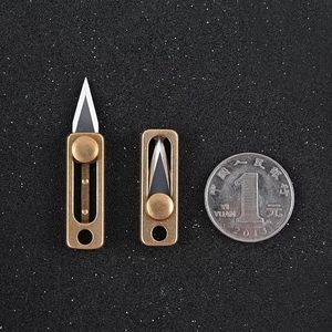 Couteau porte-clés en laiton avec lame en acier inoxydable, couteau utilitaire portable pour l'artisanat en plein air et l'ouverture de colis - Product Image 3
