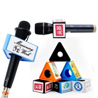 Drapeau de microphone carré/triangulaire multicolore pratique pour conférences/entrevues, très vendu