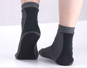 Người Đàn Ông Của Biển Không Thấm Nước Neoprene Bãi Biển Vớ Cho Lặn Lướt Sóng Bơi Chống-Trượt Loại Giản Dị Với Biểu Tượng Cơ Thể Cho Mùa Xuân Mùa - Product Image 1