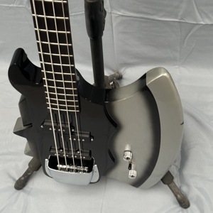 Guitare électrique <span class=keywords><strong>Axe</strong></span> Bass Shape Rock Punk Style, qualité sonore explosive, corps monobloc en stock - Product Image 3