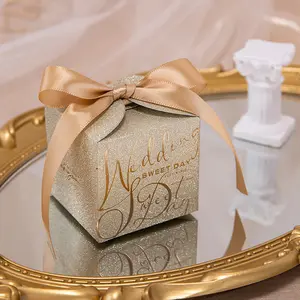 صندوق هدايا فاخر ذهبي وفضي لحفلات الزفاف صندوق هدايا حلوى مع لؤلؤ شريطي