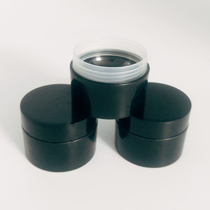 Pot en plastique noir crème de 20g - Product Image 3