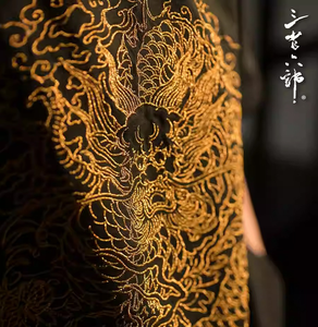 MianDi刺繍Tシャツカスタム卸売無地酸洗浄ハイト品質Tシャツプリント刺繍ロゴ女性