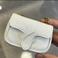 Nouvelle Collection : Mini Porte-Monnaie Pliable de Luxe en Cuir PU, Sac à Écouteurs, Breloque, Accessoire Irrégulier de Haute Qualité et Durable