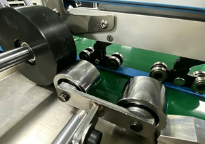 3A300+1 Semi‑automatic Simple small <b>Folder</b> Gluer for Paper Bag Small Box with PLC Spray System Glue Gun - Product Image 5