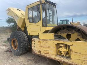 รถบดถนนแบบลูกกลิ้งเดี่ยว โบแม็ก 225D-3 เครื่องยนต์ดีเซล แรงสั่นสะเทือน 50 กิโลนิวตัน ความเร็ว 0~16 กม./ชม. ความลาดชัน 30% - Product Image 3