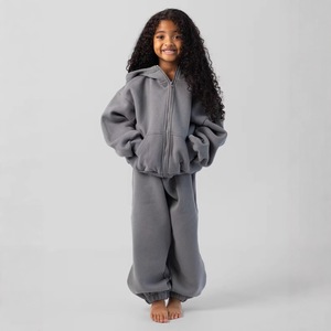 Ensemble de survêtement décontracté pour enfants avec logo personnalisé, sweat à capuche zippé et pantalon de survêtement en molleton doux respirant en polyester/coton - Product Image 6