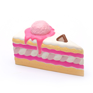 Jouet anti-stress en mousse PU en forme de gâteau triangulaire, de crème glacée ou de gâteau, de haute qualité, aspect alimentaire - Product Image 4