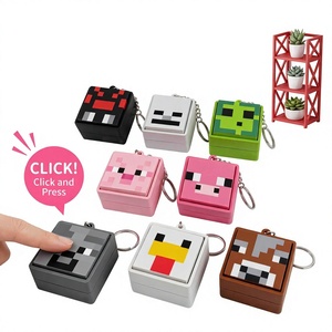<span class=keywords><strong>Porte</strong></span>-clés Pixel Cube Clicker Fidget, Mini Bloc Personnage Bouton Mécanique Jouet Anti-Stress Pendentif Sac Décoration - Product Image 2
