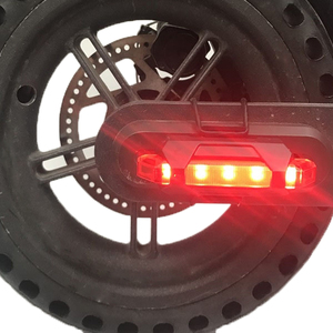 Lampe de poche d'avertissement de lumière décorative Super lumineuse Rechargeable de nouvelle image pour la lumière LED de Scooters <span class=keywords><strong>Xiaomi</strong></span> M365 - Product Image 6