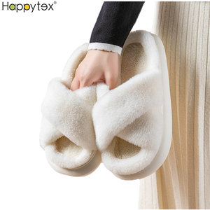 Offre Spéciale hiver mode femmes chaud moelleux confortable fausse fourrure croix <span class=keywords><strong>bande</strong></span> intérieur facile diapositives pantoufles plat fourrure dames bouffée pantoufles - Product Image 4