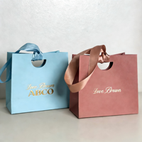 Sac en papier d'emballage cadeau de luxe personnalisé avec logo imprimé, respectueux de l'environnement, pour bijoux, cosmétiques, bougies, parfums, boutiques