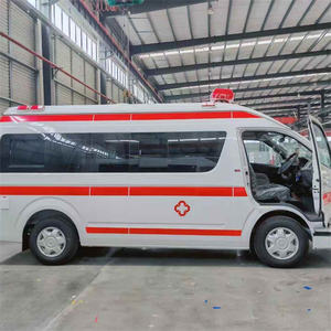 Nouvelle ambulance à conduite à droite, unité de soins intensifs entièrement équipée, véhicule médical d'urgence 4x2, essence, transmission automatique, norme d'émission EURO 5 - Product Image 3