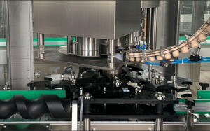 Machine automatique de bouchage de bouteilles de vin - Product Image 3