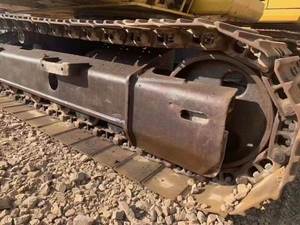 Mini-excavatrice industrielle d'occasion Komatsu PC13 de 13 tonnes avec moteur et transmission Cummins à vendre en provenance de Chine - Product Image 3