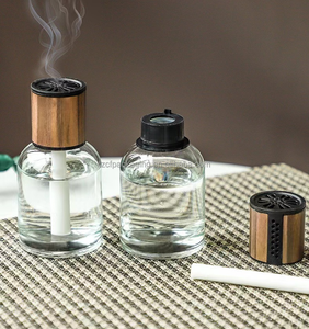 Diffusore per auto In vetro rotondo di grande capacità da 120ml con spruzzatore a pompa e bottiglia di profumo per <span class=keywords><strong>bastoncini</strong></span> di cotone Non infuocati - Product Image 2