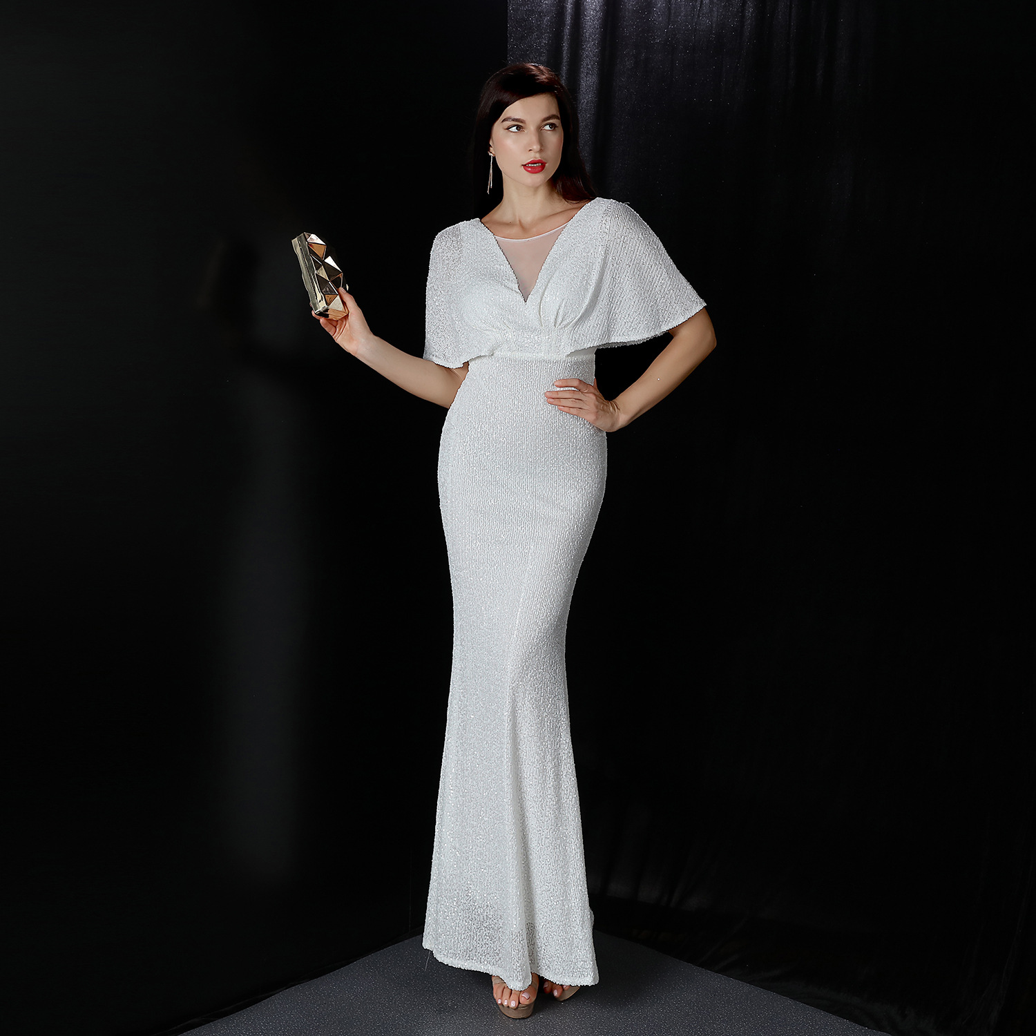 Elegant Evening Dress with Beaded Fringe - Perfect for Parties Elegant Evening Dress with Beaded Fringe - Perfect for Parties
