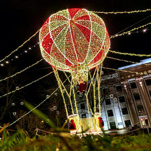 Commercial Hot Air Balloon <b>LED</b> Display <b>Light</b> for Mall Plaza Resort Hotel and Outdoor Christmas Lighting Project - Product Image 1