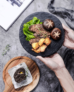 <span class=keywords><strong>Plateau</strong></span> en <span class=keywords><strong>ardoise</strong></span> pour steak en bois avec poignées pour les restaurants, <span class=keywords><strong>plateau</strong></span> rond personnalisé pour steak, pizza, sushi, fromage avec <span class=keywords><strong>ardoise</strong></span> noire - Product Image 2