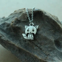 Collier pendentif renard miniature mignon pour femme, bijou délicat et tendance pour le quotidien, idéal comme cadeau