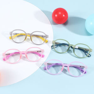 إطار نظارات جديد عالي الجودة من TR90 مع وسادات أنف سيليكون مضادة للضوء الأزرق لقصر النظر، تصميم هندسي مثالي للأعمار 6-12 سنة - Product Image 3
