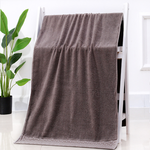 Asciugamano <span class=keywords><strong>da</strong></span> Bagno in Puro Cotone con Sezioni Manecchinate, Personalizzabile con il Logo Aziendale Ricamato. Presenta punti rotondi ed è morbido. - Product Image 3