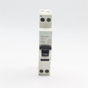 Por Qué el Interruptor de Circuito en Miniatura 2p C40 30mA con Protección Contra Corriente Residual es Ideal para Control Industrial - Product Image 4