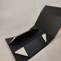 Boîte en carton rigide de luxe personnalisée avec logo, noire et rose, design pliable, insert magnétique chaud, ruban, gaufrage kraft pour vêtements