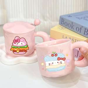 แก้วเซรามิคลายเค้กเฮลโลคิตตี้ น่ารัก สร้างสรรค์ ฝาปิด ใช้กับเครื่องล้างจานได้ คุณภาพดี เหมาะสำหรับเด็กผู้หญิง ใช้ในบ้านหรือที่ทำงาน - Product Image 4