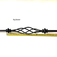 LD Métal Carré Moderne Creux Balustre avec Grand Panier pour Décoration Intérieure-Pièces d'Escalier (Q-116)