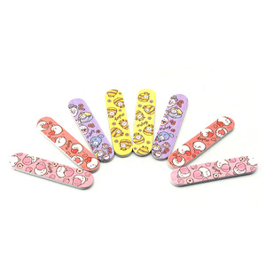 Fabrika Doğrudan Tedarik Sevimli Mini Küçük Boy Çift Taraflı Tırnak Şeridi Renkli Sünger Tırnak Törpüsü Tırnak Sanatı Aracı - Product Image 3