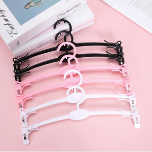 Vente en gros Bestifrom Logo personnalisé anti-dérapant vêtements cintre en plastique couleur sous-vêtements Clips cintre pour adulte pantalon soutien-gorge affichage - Product Image 2