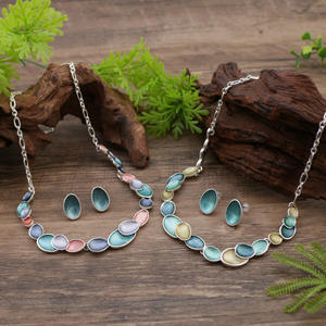 थोक क्लासिक सोने के तेल चित्रकला हार बालियां ने शादी दलों के लिए नई अवधारणा दीर्घवृत्त शैल छाया सेट किया - Product Image 1