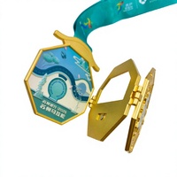 Médaille de marathon ouvrable en alliage de zinc plaqué or, design magnétique, logo personnalisé, pour marathon urbain, cadeaux promotionnels pour salons sportifs