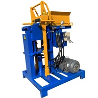 Machine automatique de fabrication de blocs en terre cuite et cendres volantes avec moteur diesel