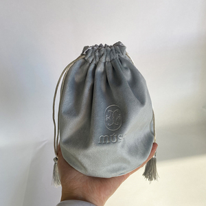 กระเป๋าใส่เครื่องประดับกำมะหยี่แบบเชือกผูกประดับพู่ห้อยกระเป๋าเครื่องสำอางประดับด้านล่างกระเป๋าผ้าซาตินของขวัญถุงใส่เทียนสำหรับใส่เครื่องสำอาง - Product Image 6