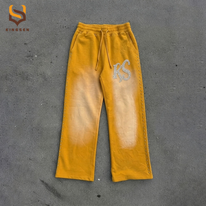 Conjunto de Sudadera con Capucha y Pantalones Deportivos Anchos de Estilo Urbano Vintage, Personalizado por el Fabricante, con Pedrería y Perlas - Product Image 3