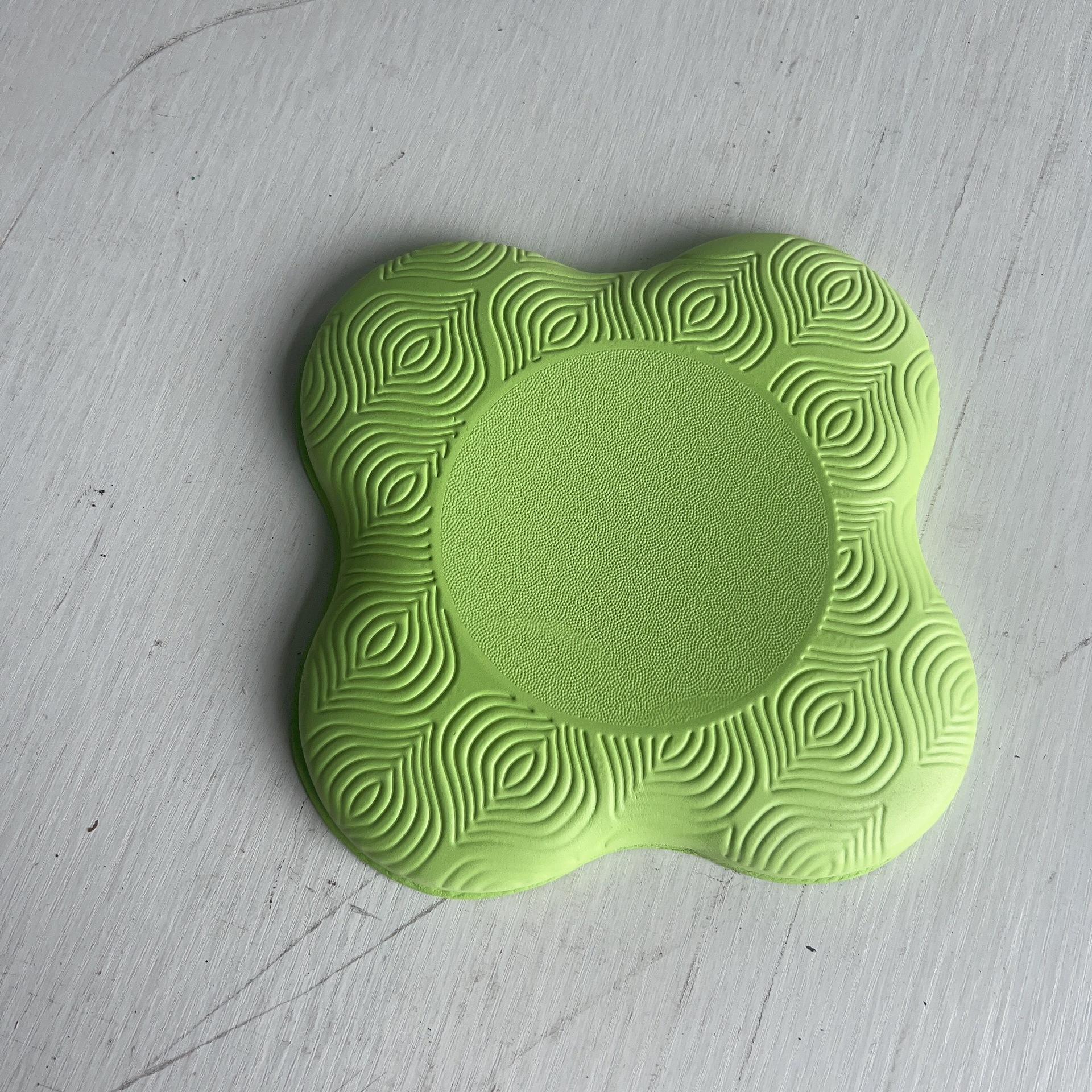 สีเขียว