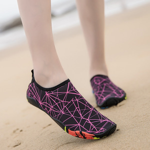 <span class=keywords><strong>Chaussures</strong></span> d'eau pour femmes, hommes et enfants, chaussettes aquatiques à séchage rapide, <span class=keywords><strong>chaussures</strong></span> <span class=keywords><strong>pieds</strong></span> nus pour les sports nautiques - Product Image 5