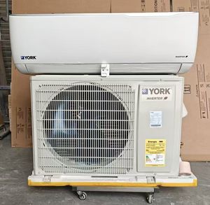 Condizionatore d'Aria Split a Parete Solo Raffreddamento Inverter 18000BTU al Prezzo Più Conveniente Marca York - Product Image 1