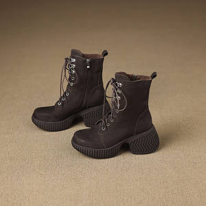 รองเท้าส้นสูงแบบยูนิเซ็กส์สำหรับฤดูใบไม้ร่วงและฤดูหนาวที่ผลิตในจีนกำลังขายดี รองเท้าดีไซน์เนอร์สุดหรู ใส่สบาย หนังวัวแท้ - Product Image 6