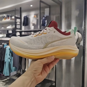Chaussures de sport pour hommes et femmes, style décontracté, respirantes, confortables, de haute qualité, pour la course à pied et la marche. - Product Image 4