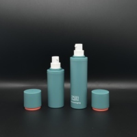 Flacon pompe sans air PP 30ml 50ml 100ml noir mat vide pour emballage de sérum et lotion