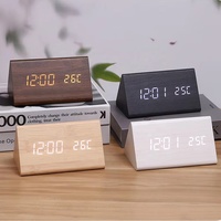 Réveil de bureau LED en bois avec logo personnalisé, affichage de la température et de la date, commande acoustique, rétroéclairage silencieux, forme triangulaire, design moderne pour la maison