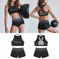 Ensemble d'entraînement de cheerleading personnalisé avec strass, haut court noir et short pour filles et femmes