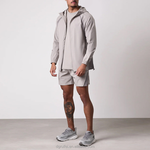 Chaqueta con capucha ligera para hombre con logotipo personalizado OEM, cortavientos impermeable con cremallera, ropa de abrigo deportiva, chaquetas para hombre de gimnasio - Product Image 5